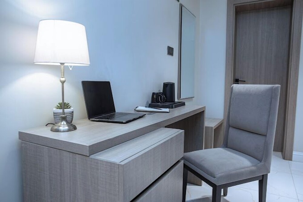 Dekins Homes and Apartments