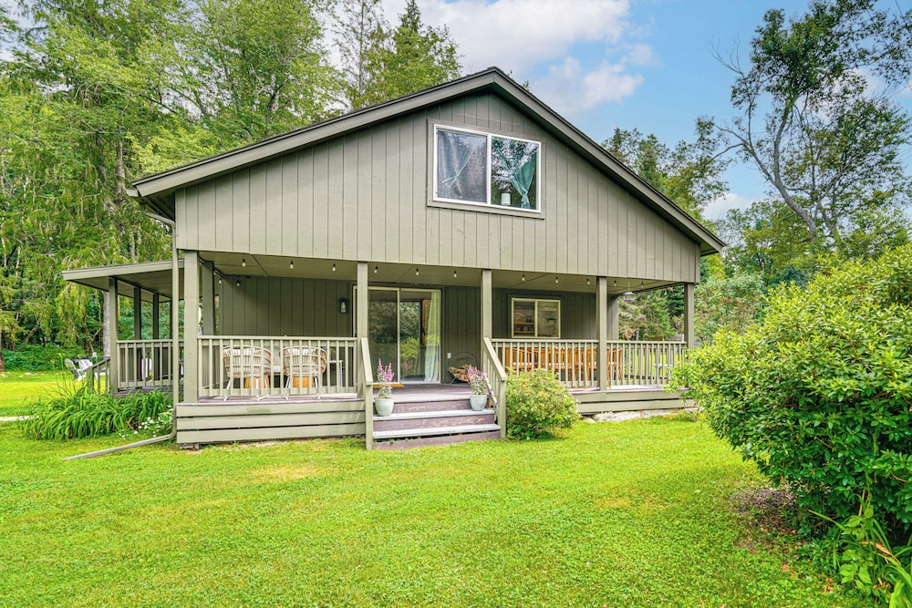 Games & Outdoor Entertainment: Upstate Family Home
