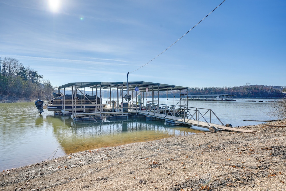 Hike, Boat, Fish & More: Table Rock Lake Cottage