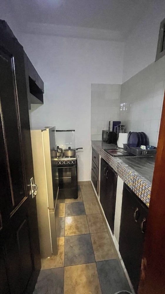 Medo's Luxury Houses - Large Studio