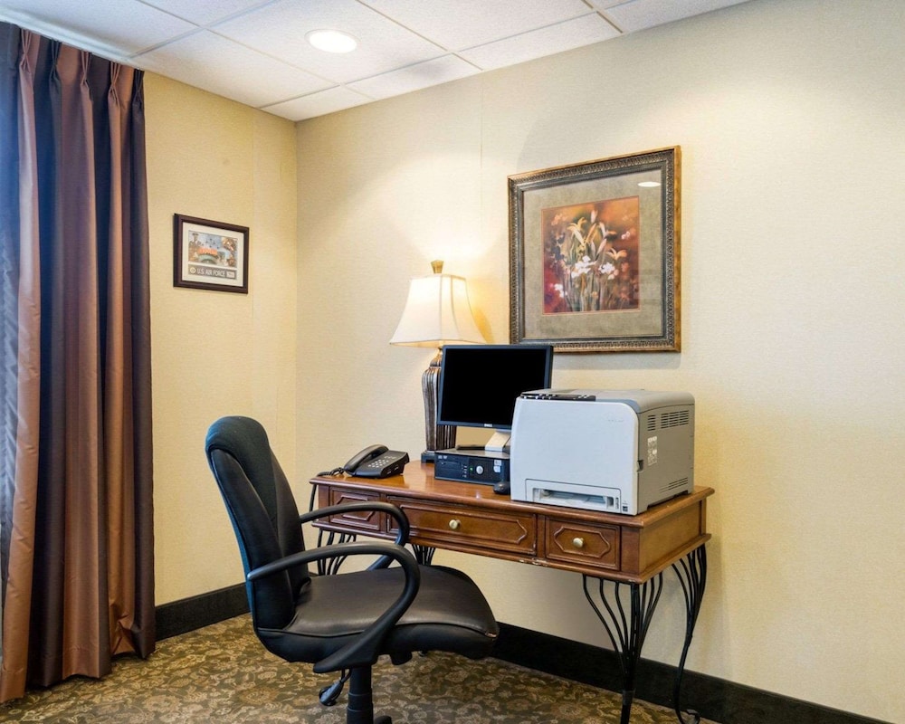 Dover Vacations - MainStay Suites Dover - Property Image 8