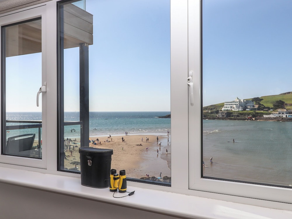 14 Burgh Island Causeway