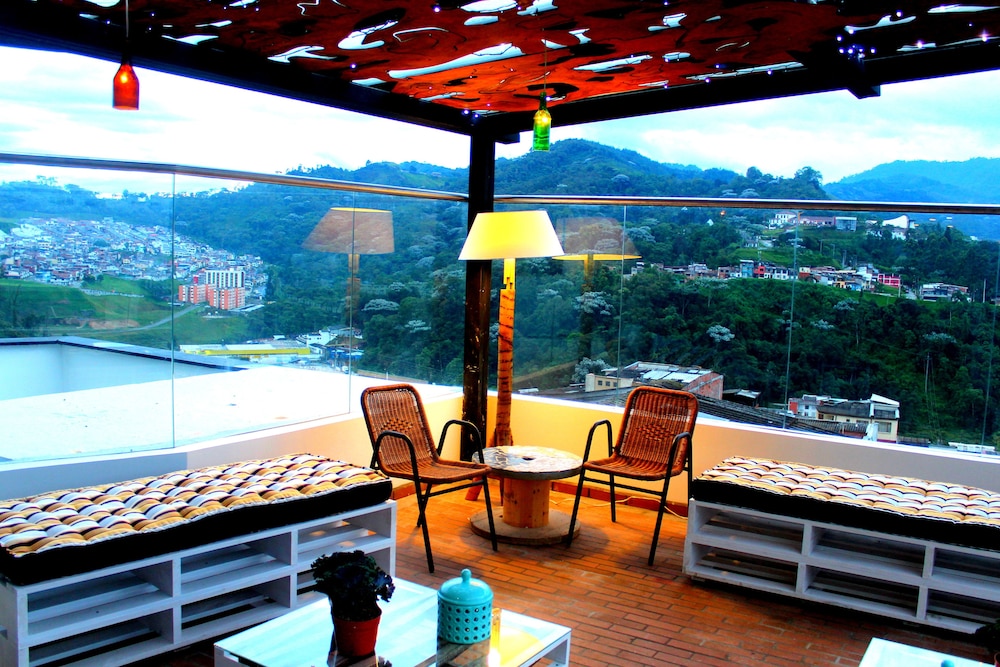 Hotel Apartahotel Millenials - Image 1