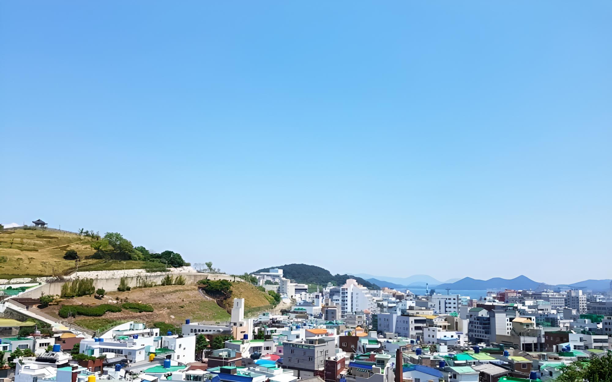 Tongyeong Gajukgorang House view 5