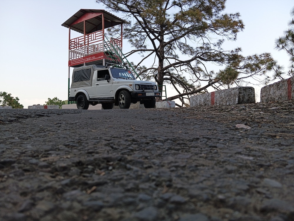 Tarkeshwarm Resort