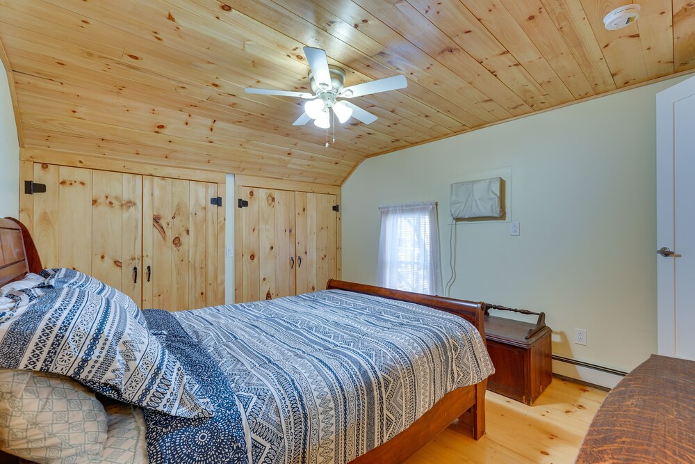 Inviting Chittenden Apartment Near Pico Mountain!