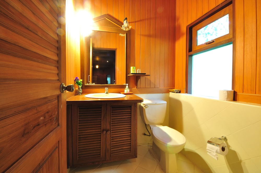 Baan Mai Beachfront Phuket Lone Island
