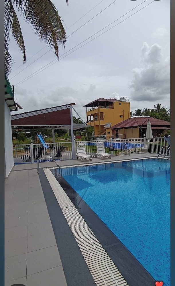 Encanto Farmstay Resort