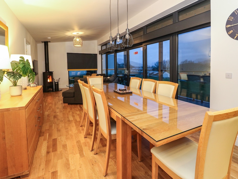 2 Strathtay Lodges