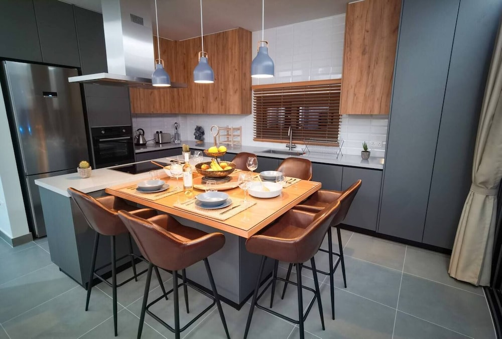 Brand NEW 2-bed Apartment in Agios Athanasios