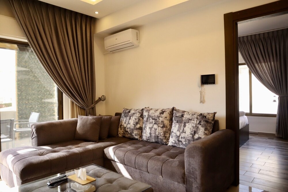 Aboun Rooftop 2bedroom Kh&sh view 2