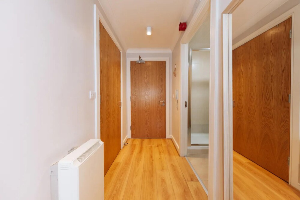 Chic & Radiant 1BD Flat Near Dublin City Centre!