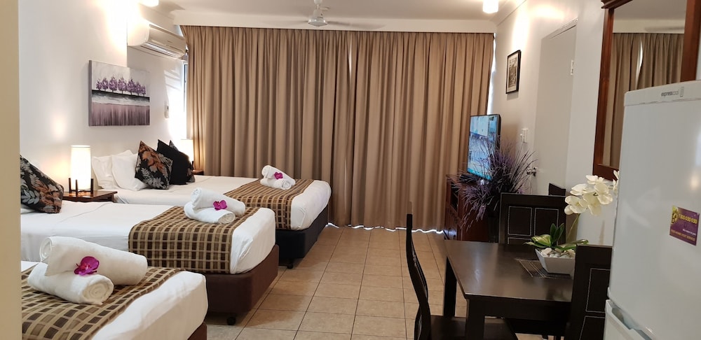 Reef Palms Motel - Image 5