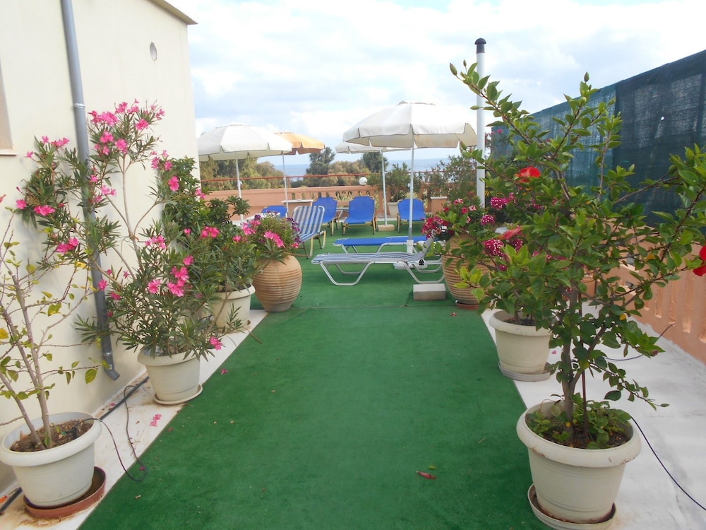 Ilona Apartments
