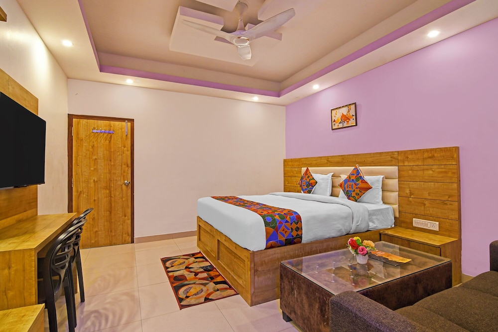 Fabhotel Rajdhani Residency