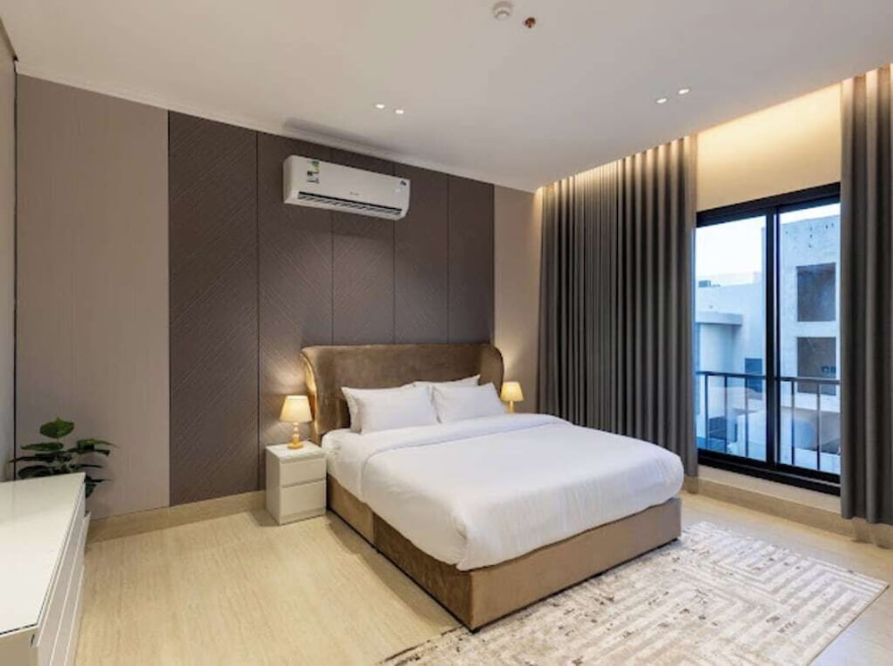 Luxury & Sophisticated Two BR Apt in Almadinah