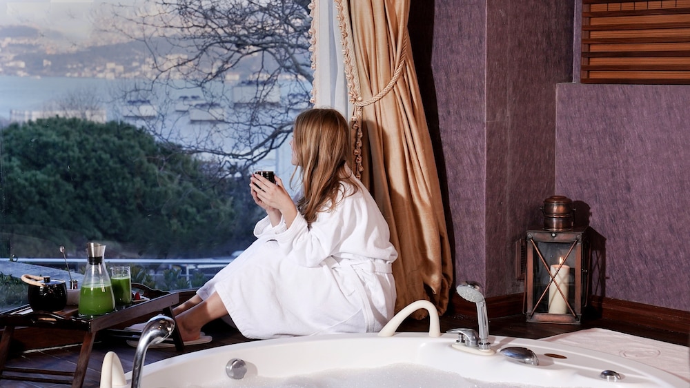 InterContinental Istanbul by IHG - Image 137