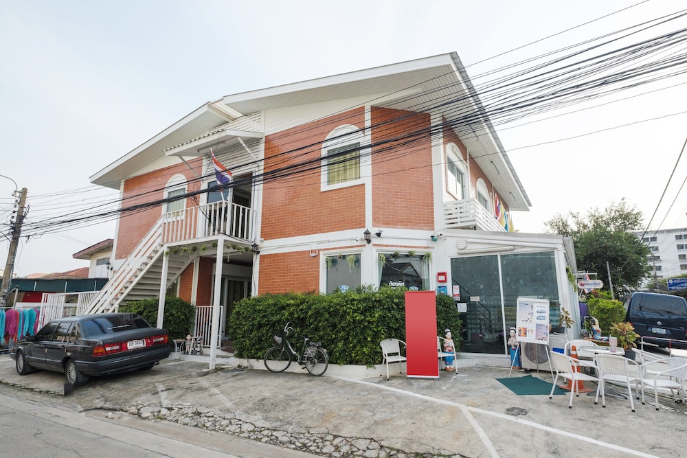 Nittaya Residence