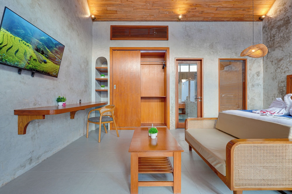 LaLuxe Villa and Residence
