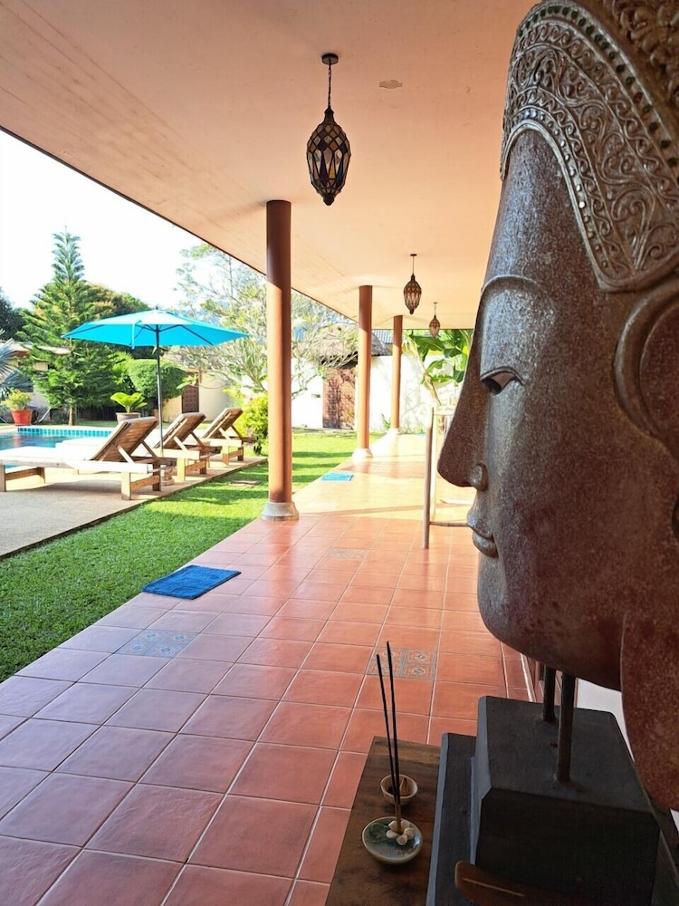 Laura's Guest House - adult only -