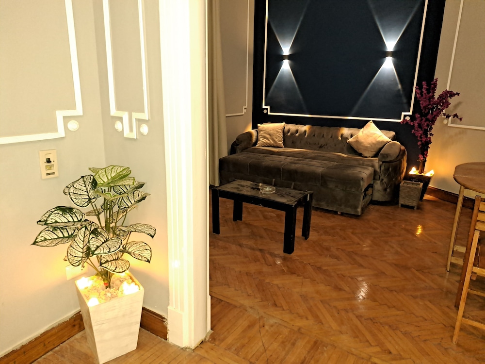 Downtown Family Suites