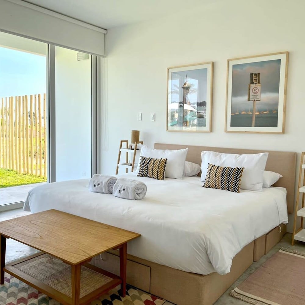 w Ocean Breeze 5BR in Paracas Bay view 2
