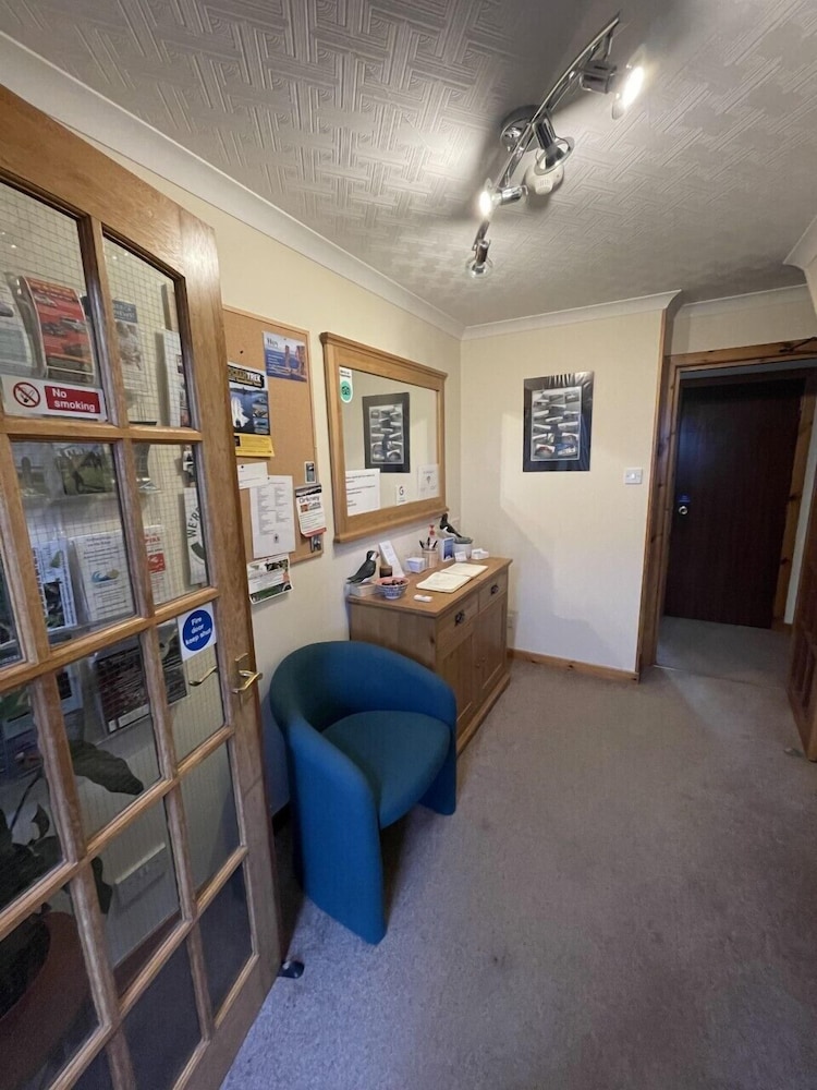 Royal Oak Guest House view 2