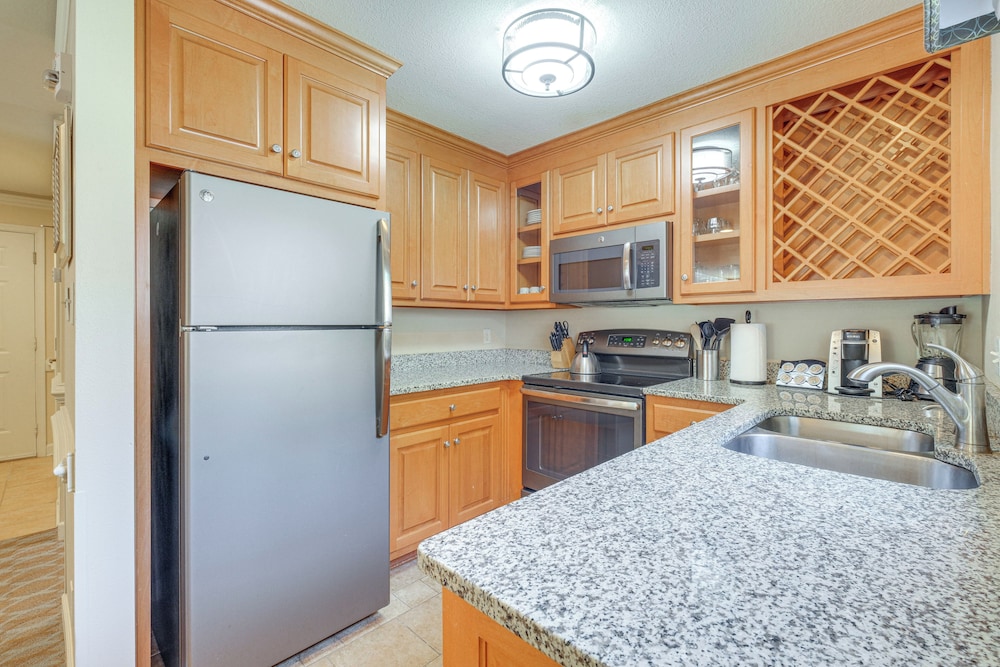Resort Condo w/ Marina Access in Williamsburg!