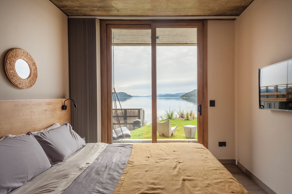 WaOne Lake Homes