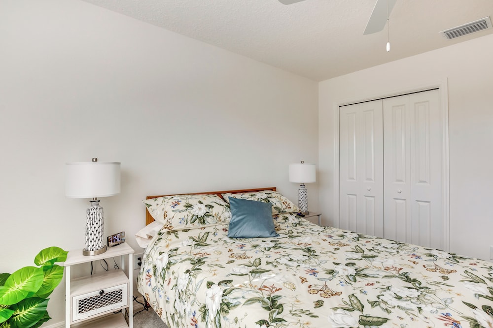 The Villages Golf Escape: Home w/ Pool Access!