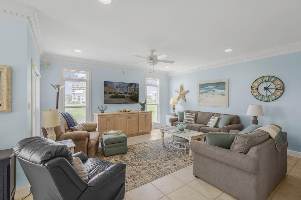 Beach House With Views of Little Lagoon view 4