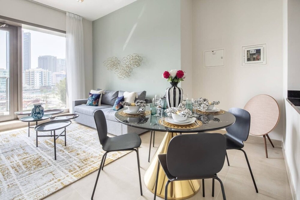 Ornate 1BR w/ Breathtaking Marina Views!