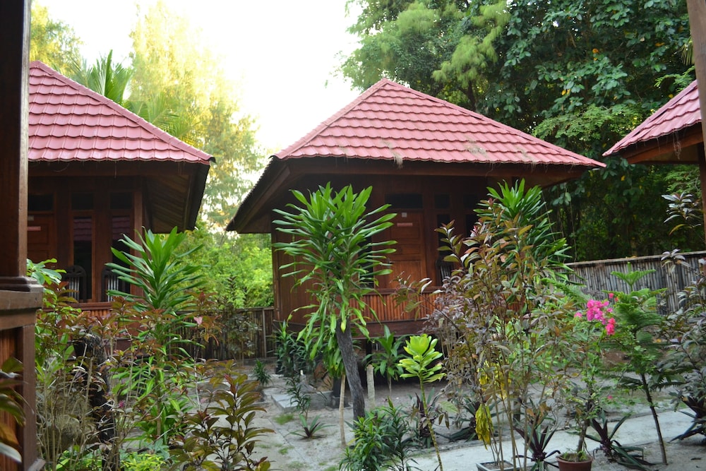 Hoga Dive Inn Wakatobi