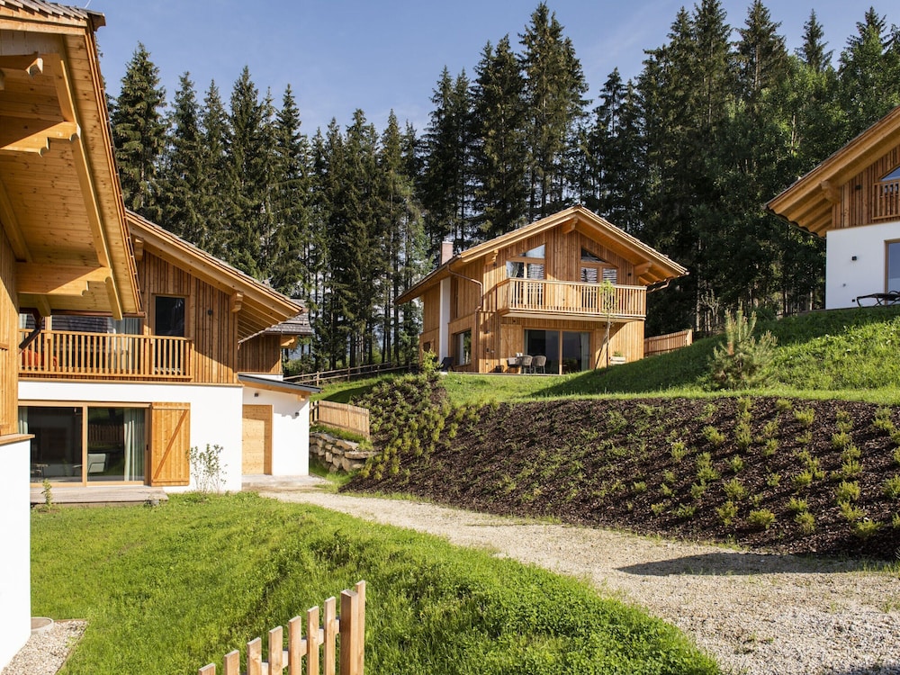 Cosy Chalet in Wolting in a Charming Area