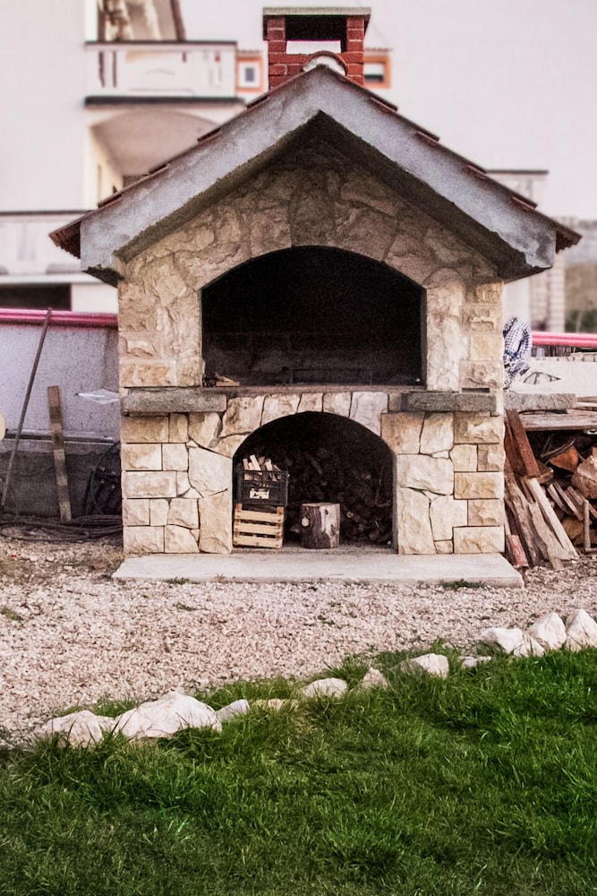 Photo 47