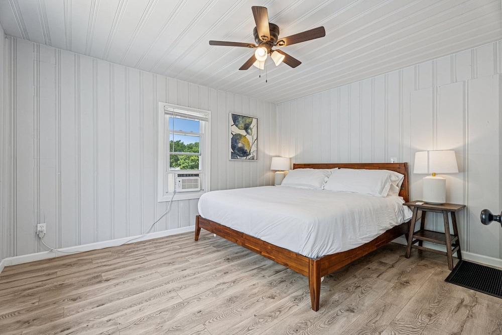 OKC 6BR Pet-friendly Near Penn Square 60