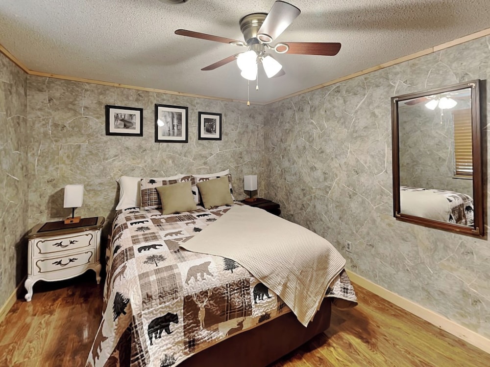 Gatlinburg's Hidden Gem by Jackson Mountain Rentals