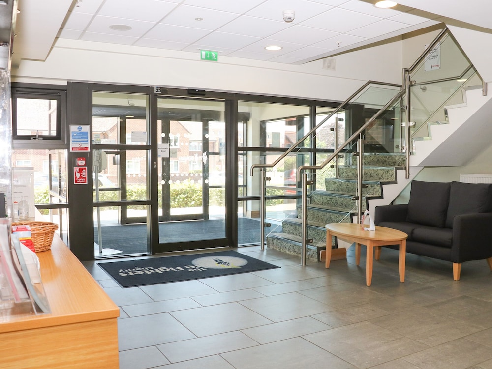 Flat 33 - Marine Court