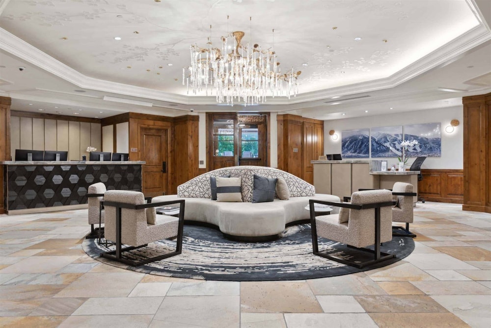 Aspen Mountain Residences Luxe 3 Bedroom Residence in Heart of Downtown Aspen