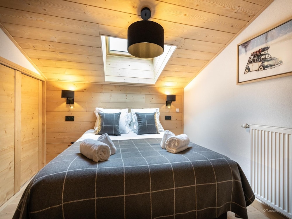 Apartment in Fornelet With Ski-in/ski-out Access