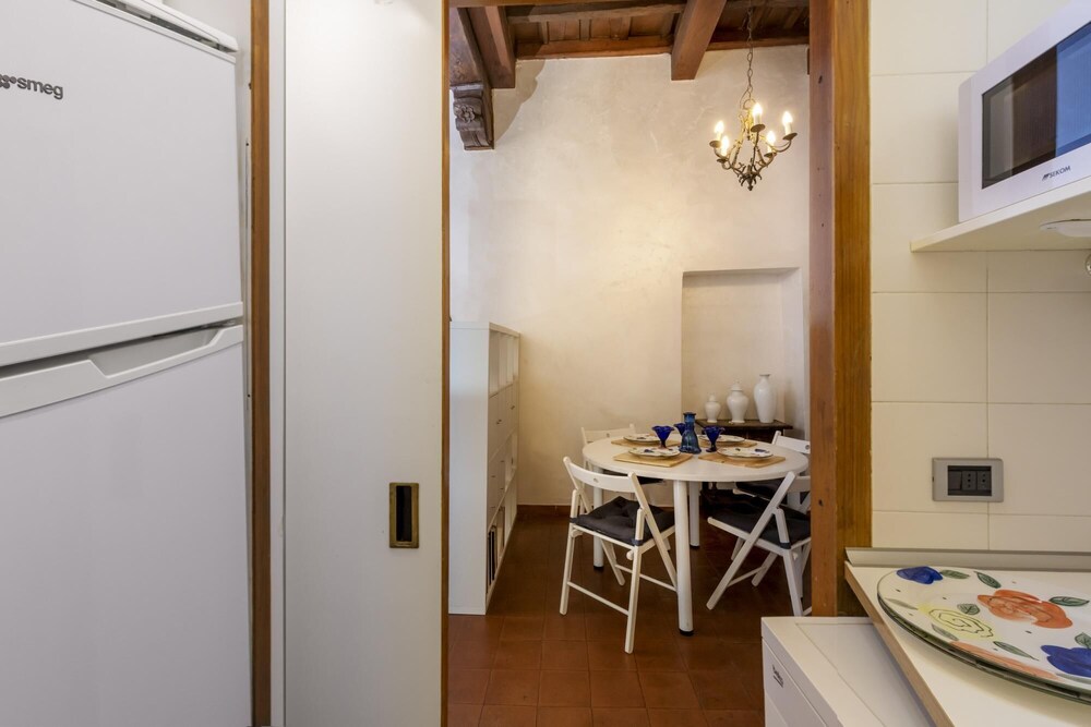 Giglio in Roma With 1 Bedrooms and 1 Bathrooms