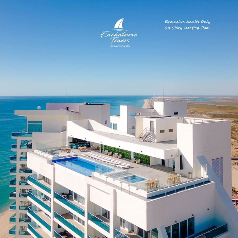 Beachy Condo - 2BR 2B