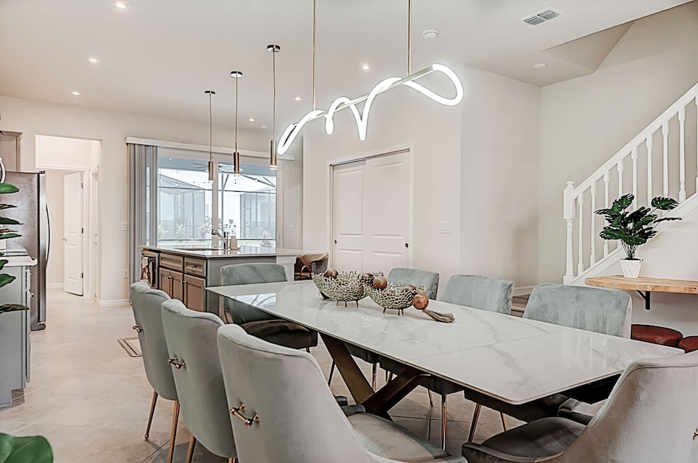 15975 Brand New 5BR Family House With Private Pool