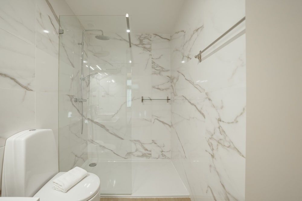 Carmo Residence Porto - S Helena by Vacationy