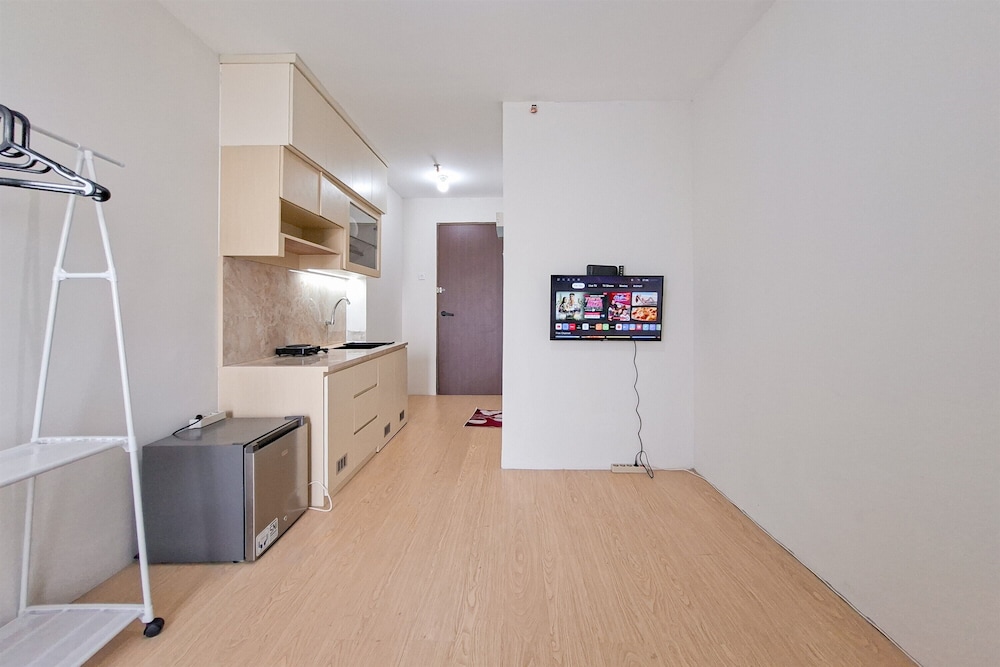 Cozy Stay Studio At Sudimara Forestwalk Apartment