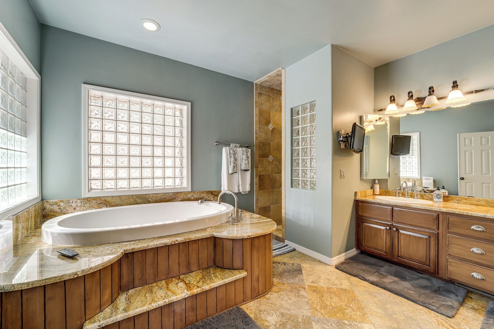 Panoramic Views: Luxe Payson Paradise!