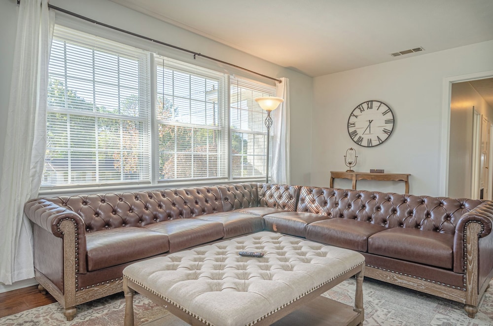 Spacious 4BR Columbus Home with GameRoom