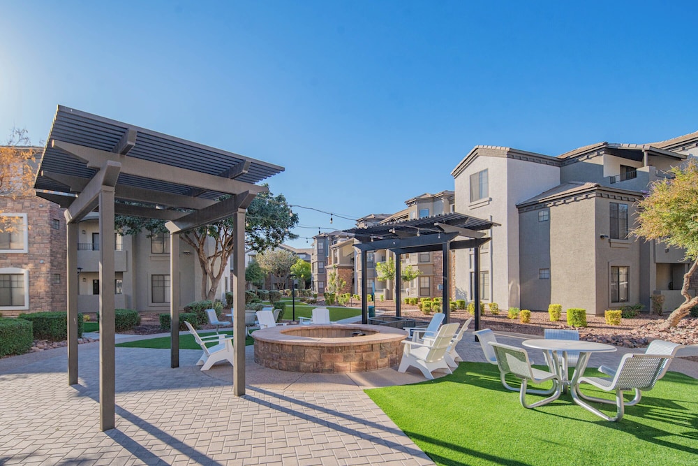 ROVE LIVING/KB - Zone