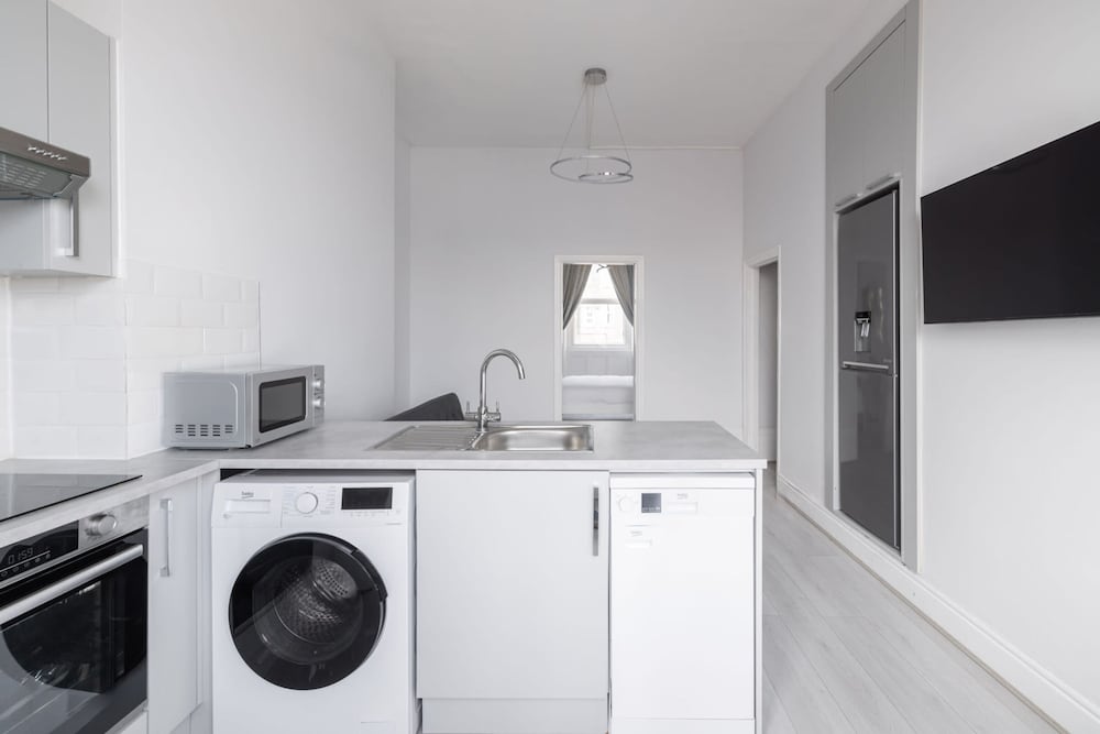 Host Stay Aberdeen Walk Apartment