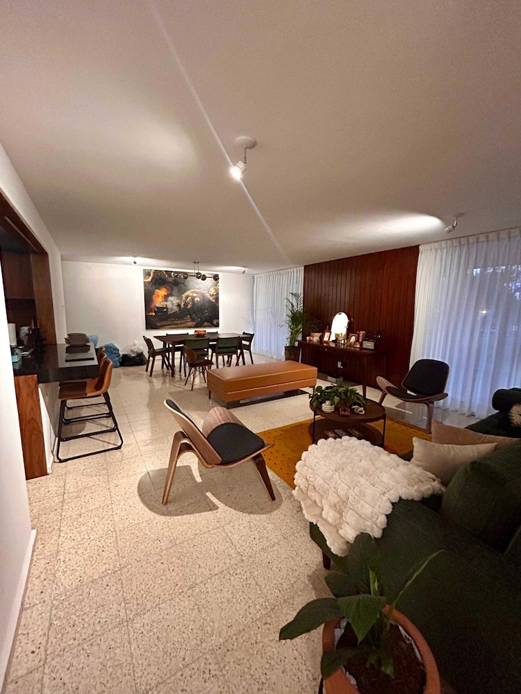 21 Wonderful Apartment Location Design Balcony AC